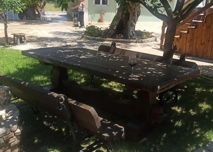 Vila Elea In Nature, 2 Villas, Pool & Treehouse Nest In Pantokratoras Pandokrátor