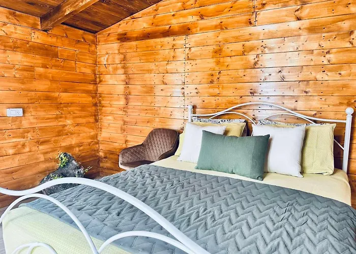 Villa Elea In Nature, 2 Villas, Pool & Treehouse Nest In Pantokratoras *