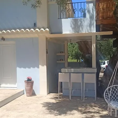 Elea In Nature, 2 Villas, Pool & Treehouse Nest In Pantokratoras ヴィラ Pandokrátor